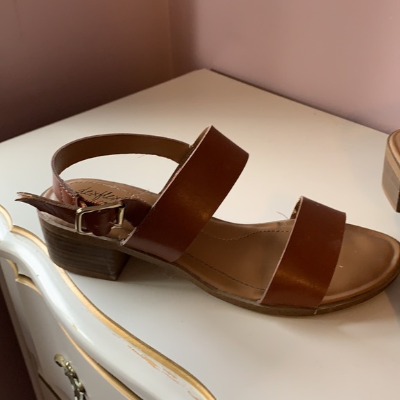 Light Brown Sandals - Picture 2 of 7